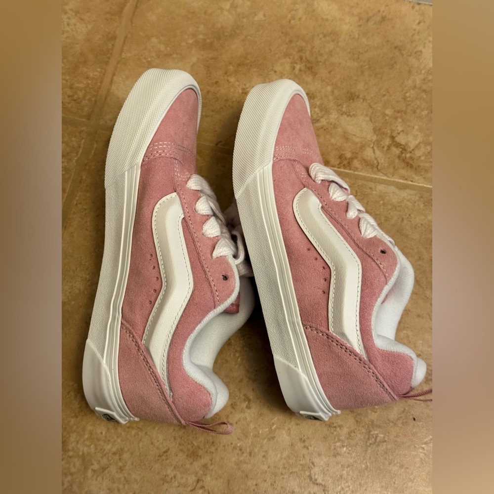 VANS girls Grade School Knu Skool Shoes - Picture 10 of 16